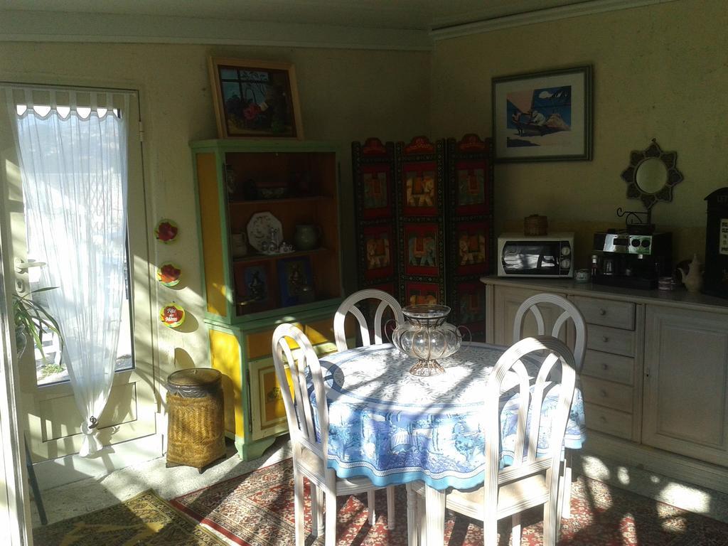 B&B Le Clos Des Cigales Cassis Zimmer foto