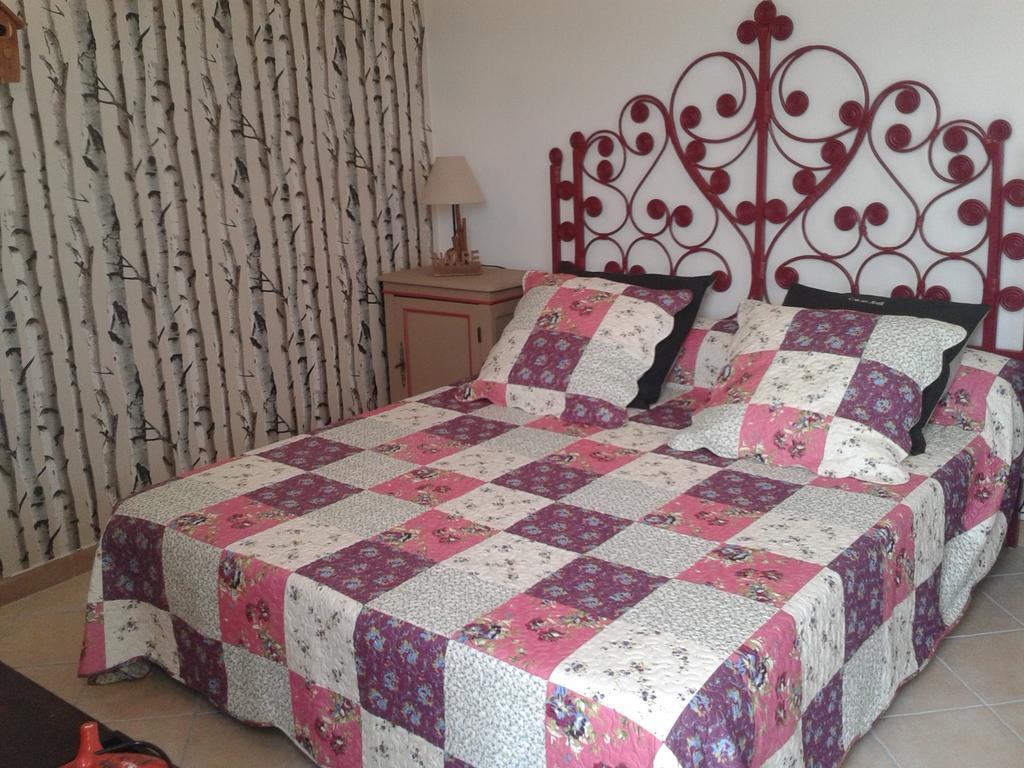 B&B Le Clos Des Cigales Cassis Zimmer foto